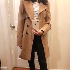 DKNY women 60% wool coat nude / tan size US 4